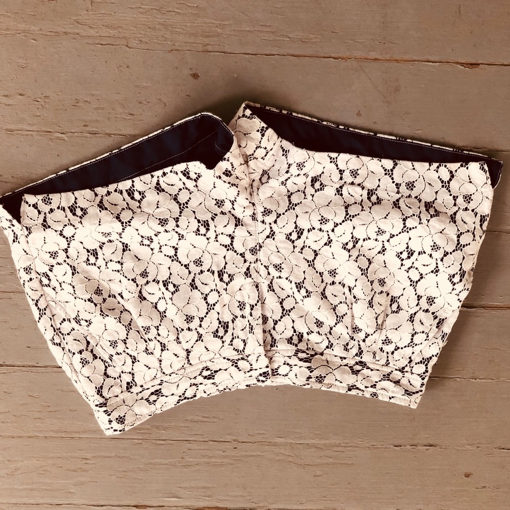 Flower leased  shorts